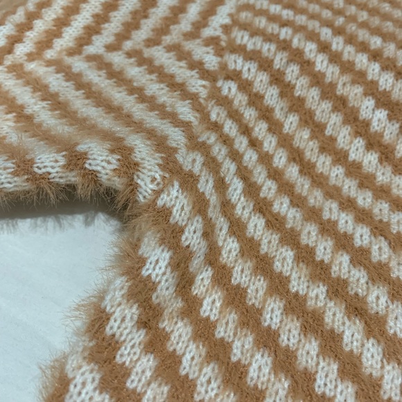 NWOT Boutique Cardigan - Picture 3 of 3